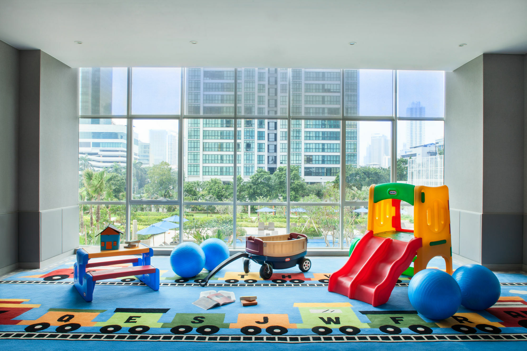 Fraser Place Setiabudi Aparthotel